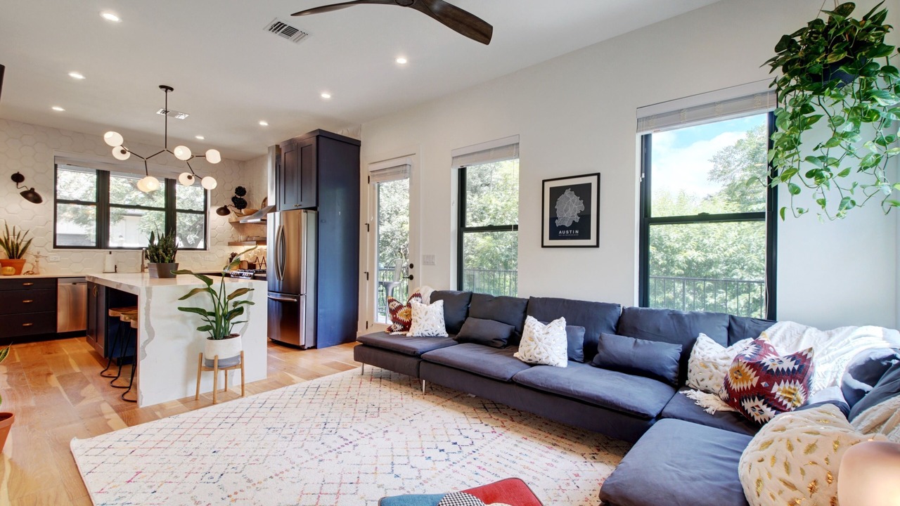 Photo of Livingroom in Cherrywood