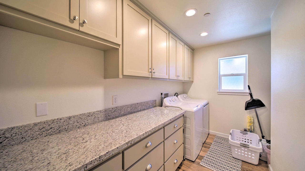 Photo of Others in Junction City