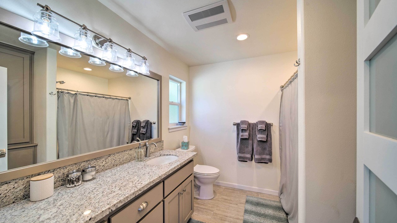 Photo of Bathroom in Junction City