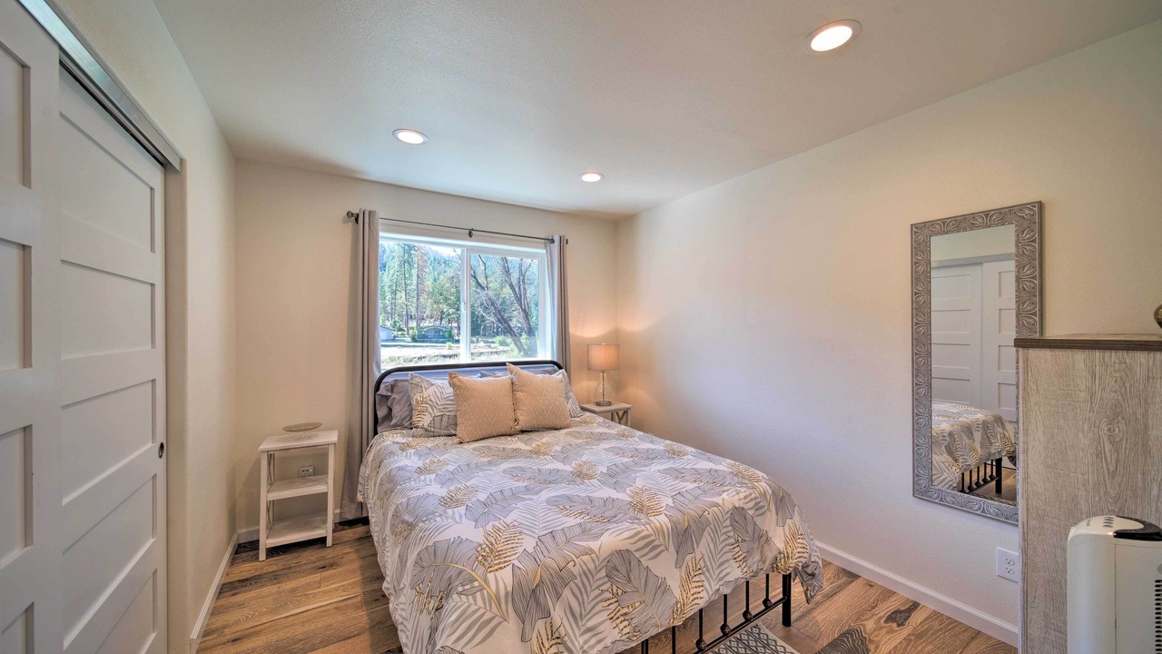 Photo of Others in Junction City