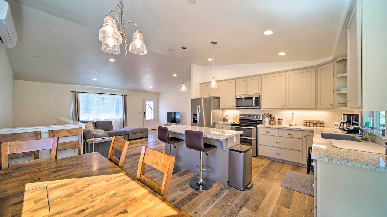 Photo of Others in Junction City