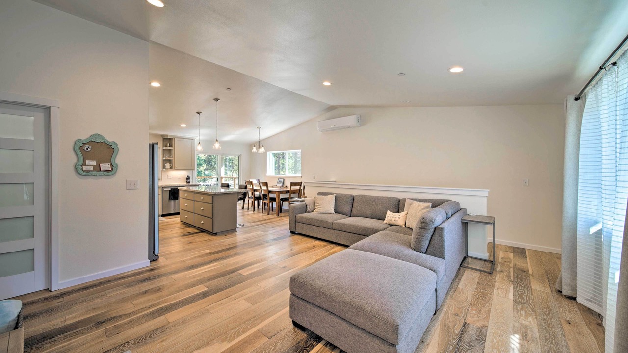 Photo of Bedroom in Junction City