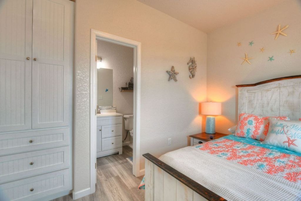 Photo of Bedroom in Surfside Beach