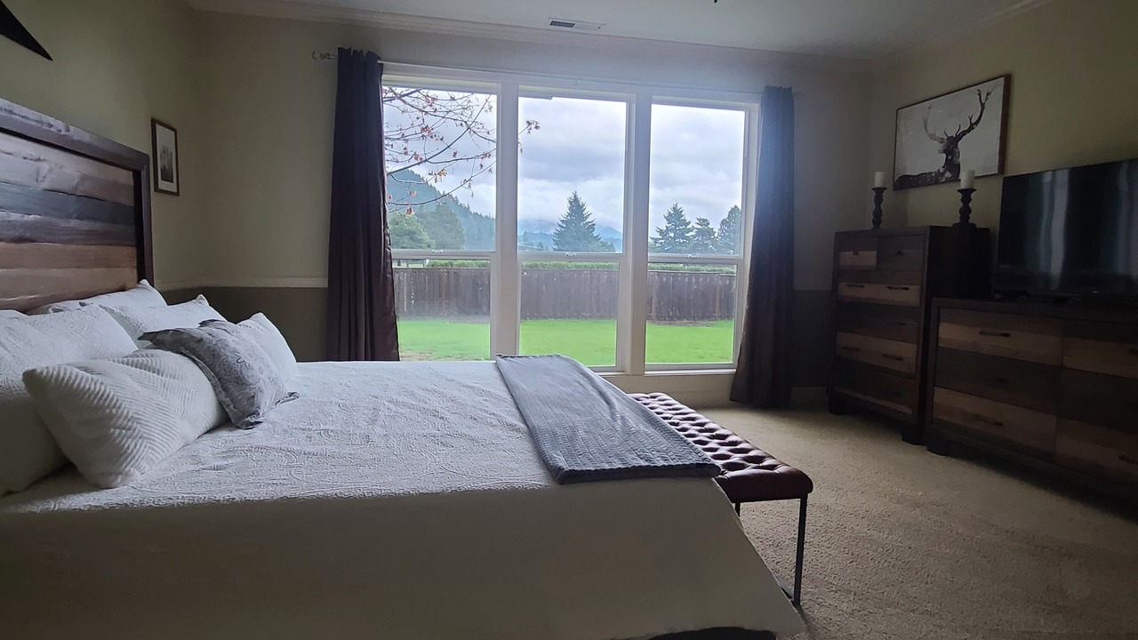 Photo of Bedroom in Carson