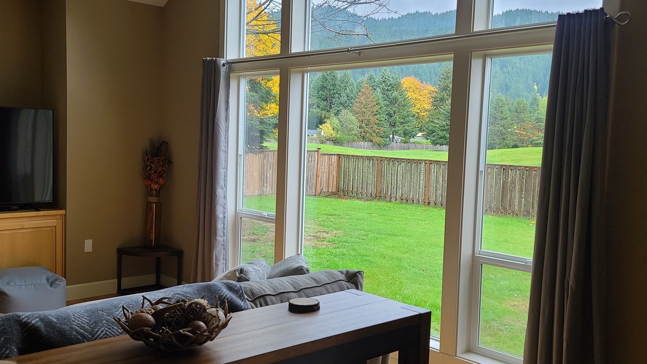 Photo of Livingroom in Carson