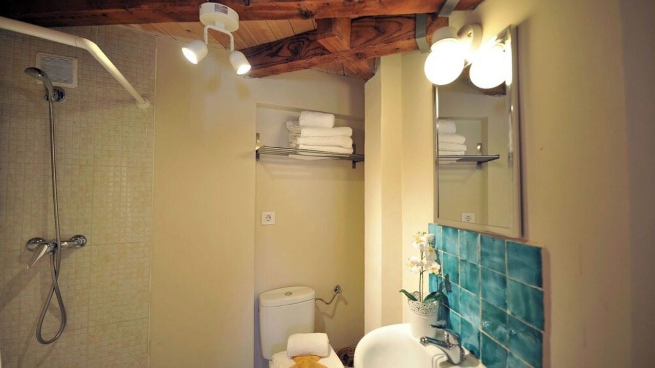Photo of Bathroom in Toledo City Center