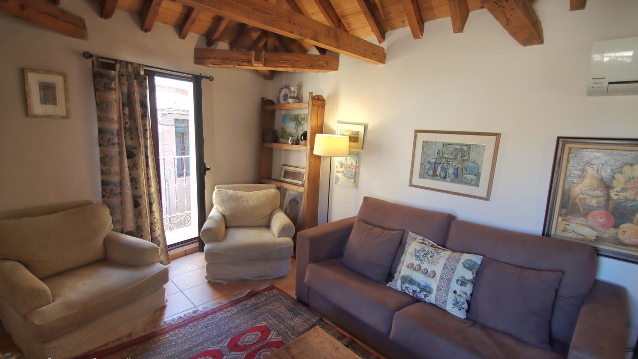Photo of Livingroom in Toledo City Center