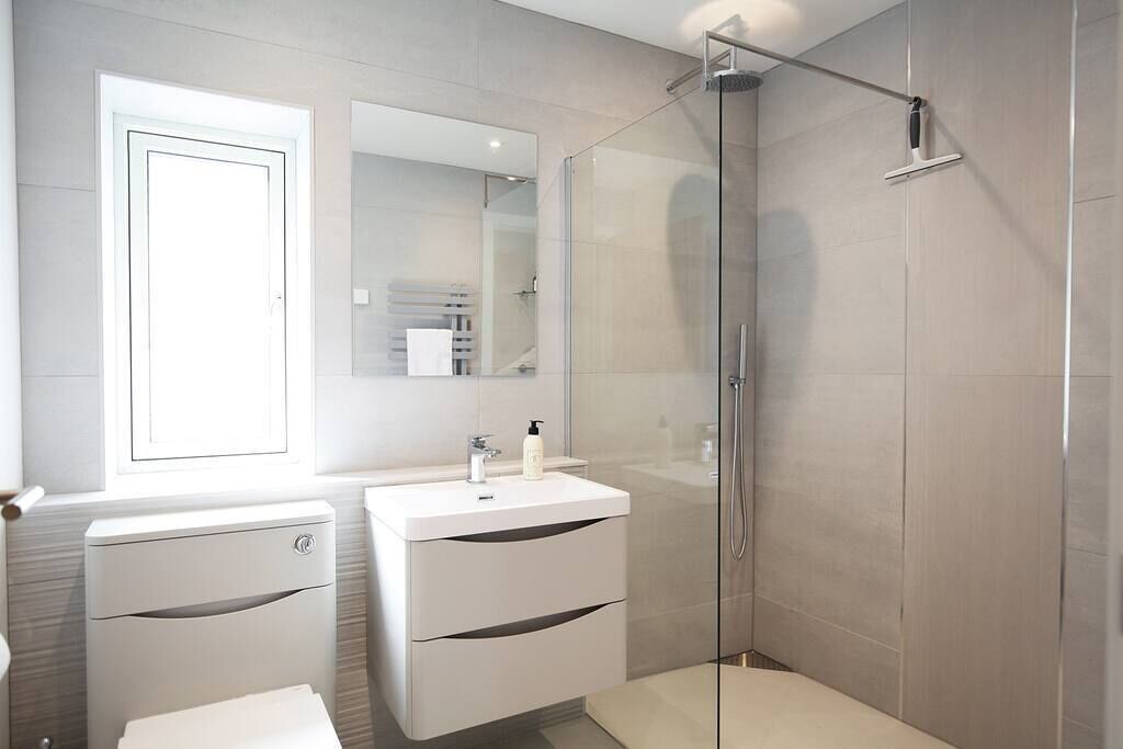 Photo of Bathroom in Compton Martin