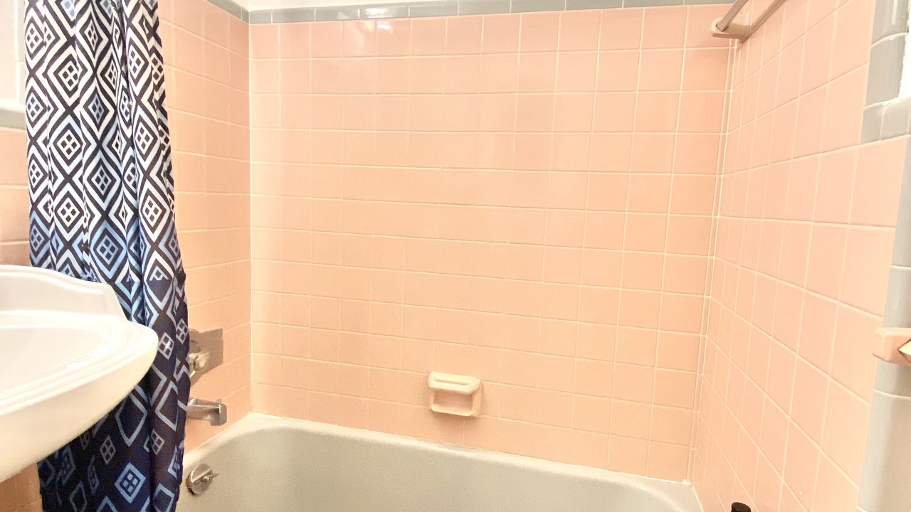 Photo of Bathroom in Sunrise Point
