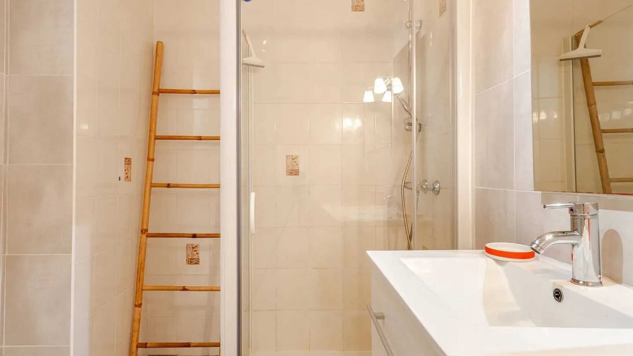 Photo of Bathroom in Lezat