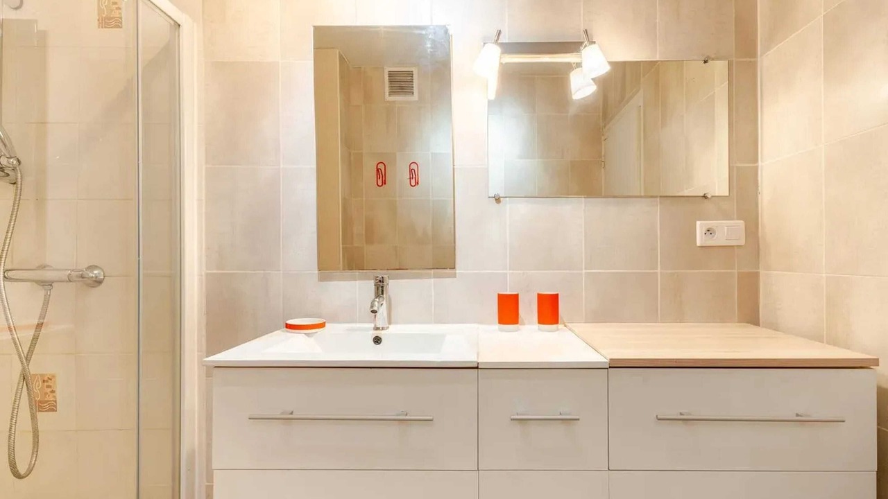 Photo of Bathroom in Lezat