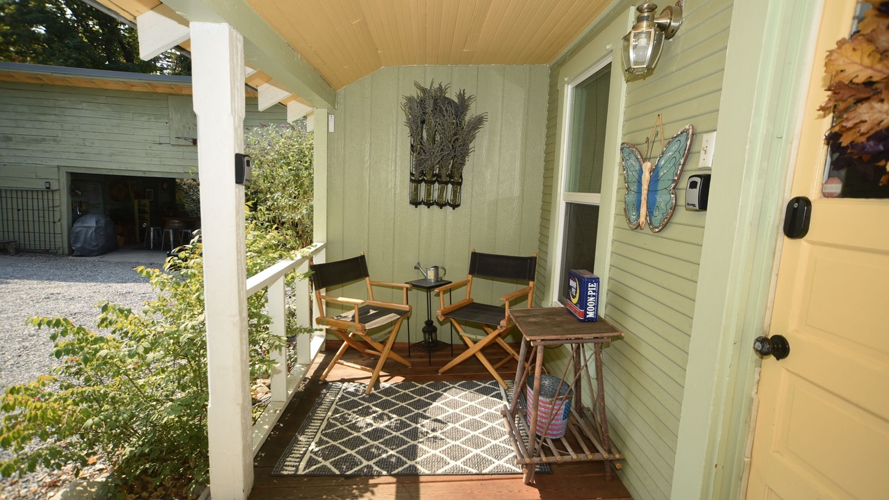 Photo of Patio Balcony in Dunsmuir