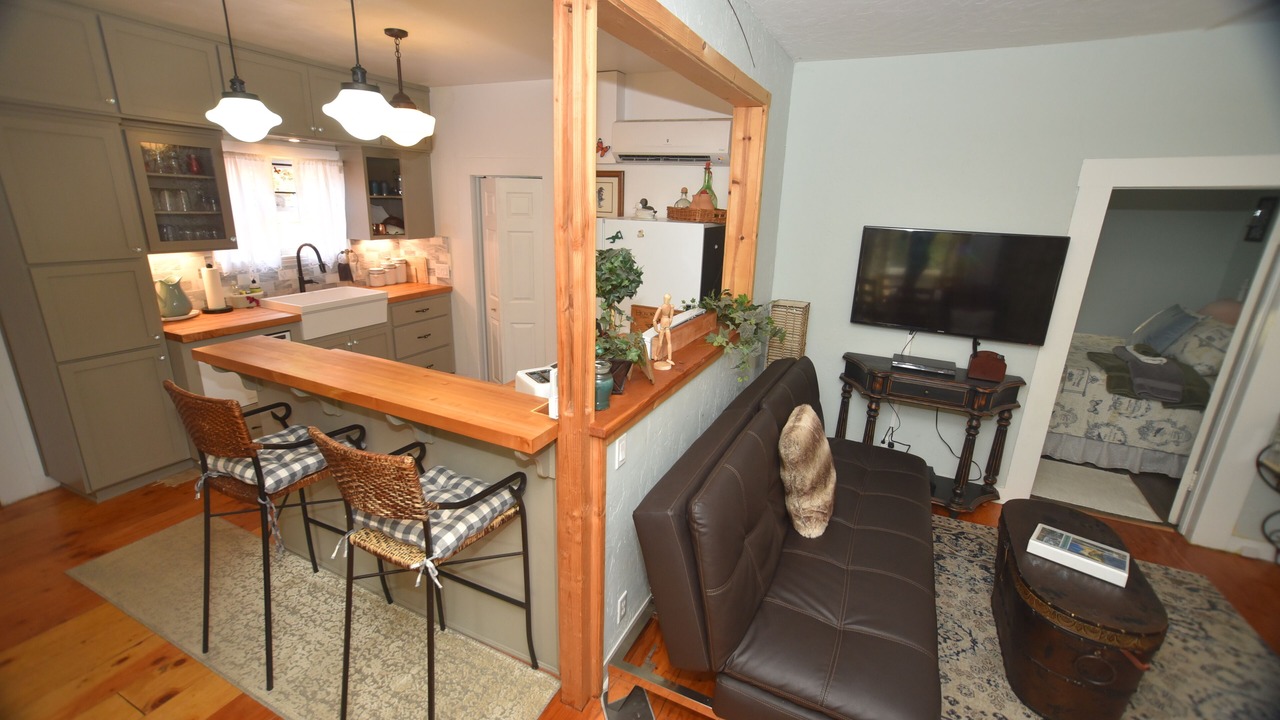 Photo of Livingroom in Dunsmuir