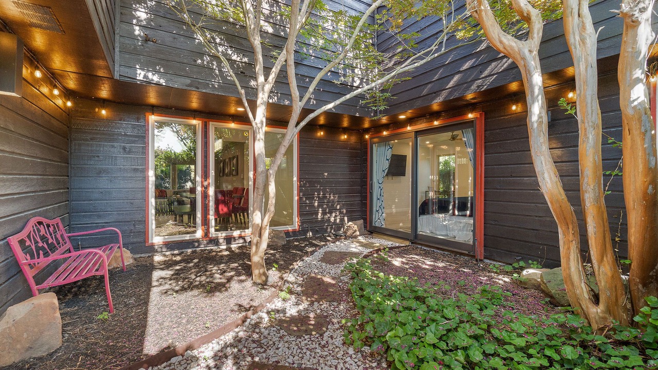 Photo of Outdoor in Lake Highlands
