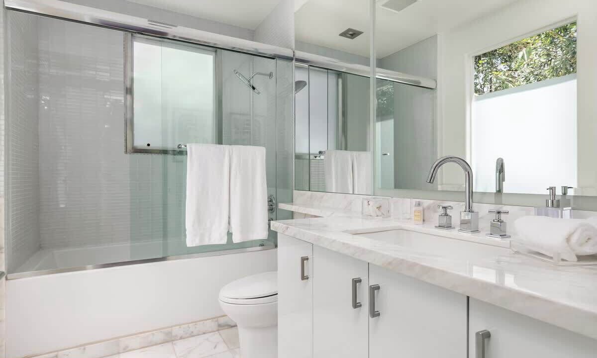 Photo of Bathroom in Hollywood Hills West