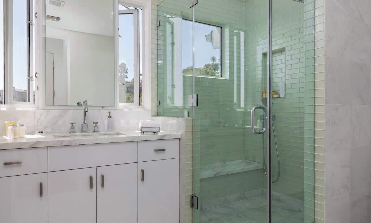 Photo of Bathroom in Hollywood Hills West