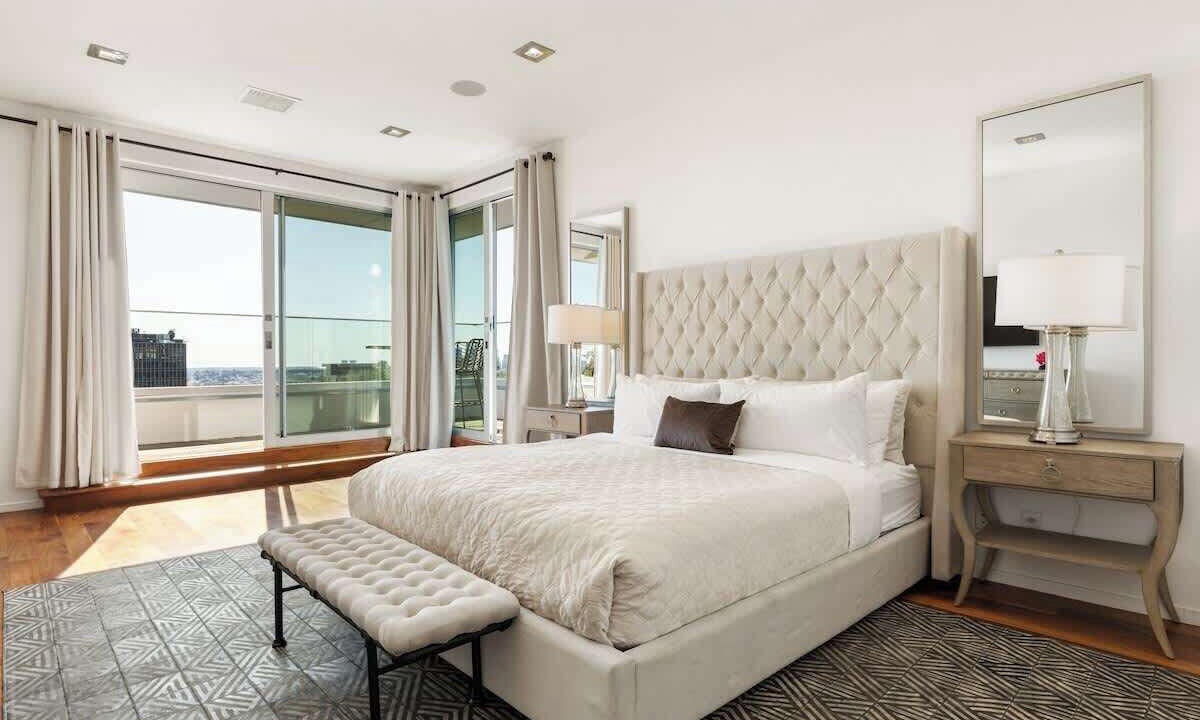Photo of Bedroom in Hollywood Hills West
