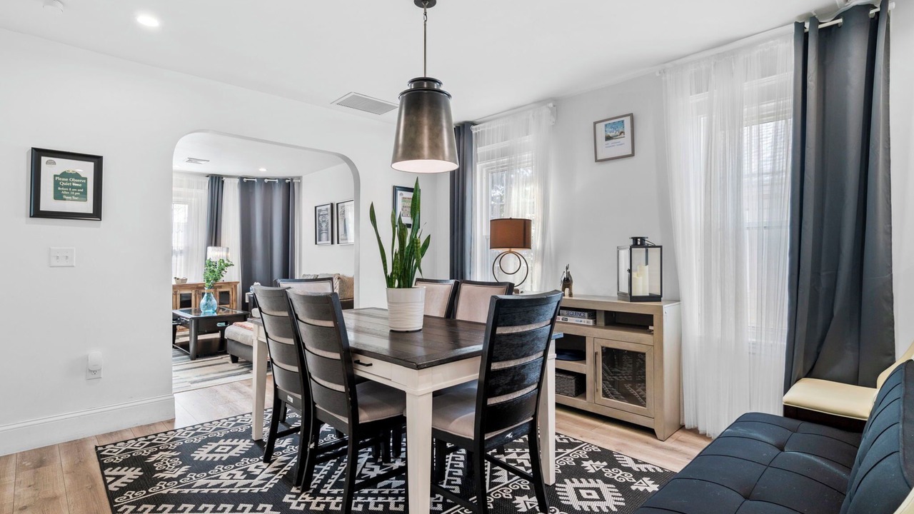 Photo of Livingroom in Roslindale