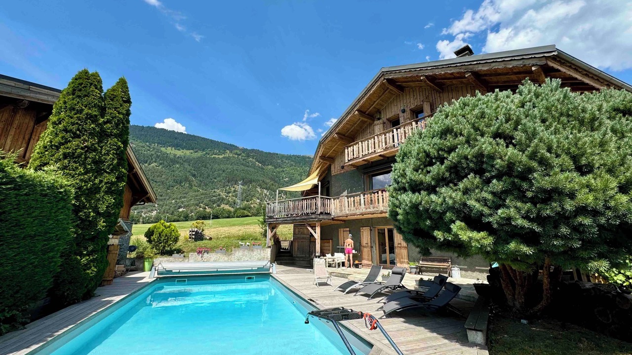 Photo of Outdoor in Seez