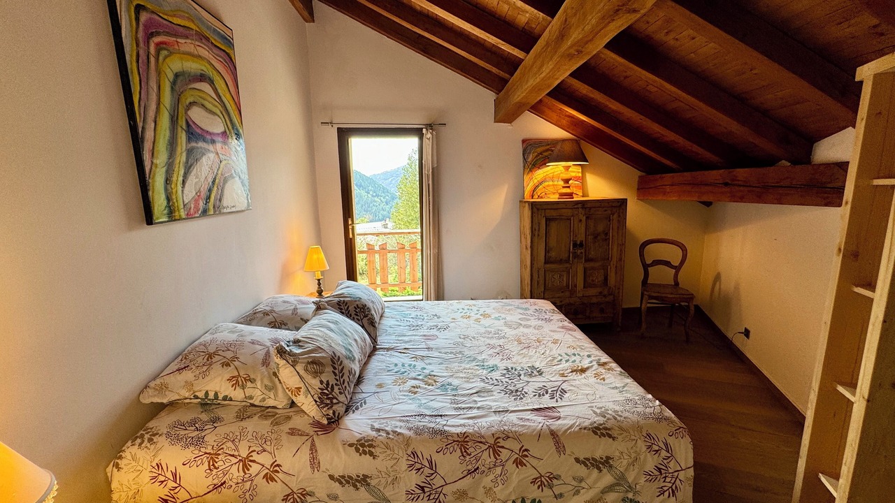 Photo of Bedroom in Seez