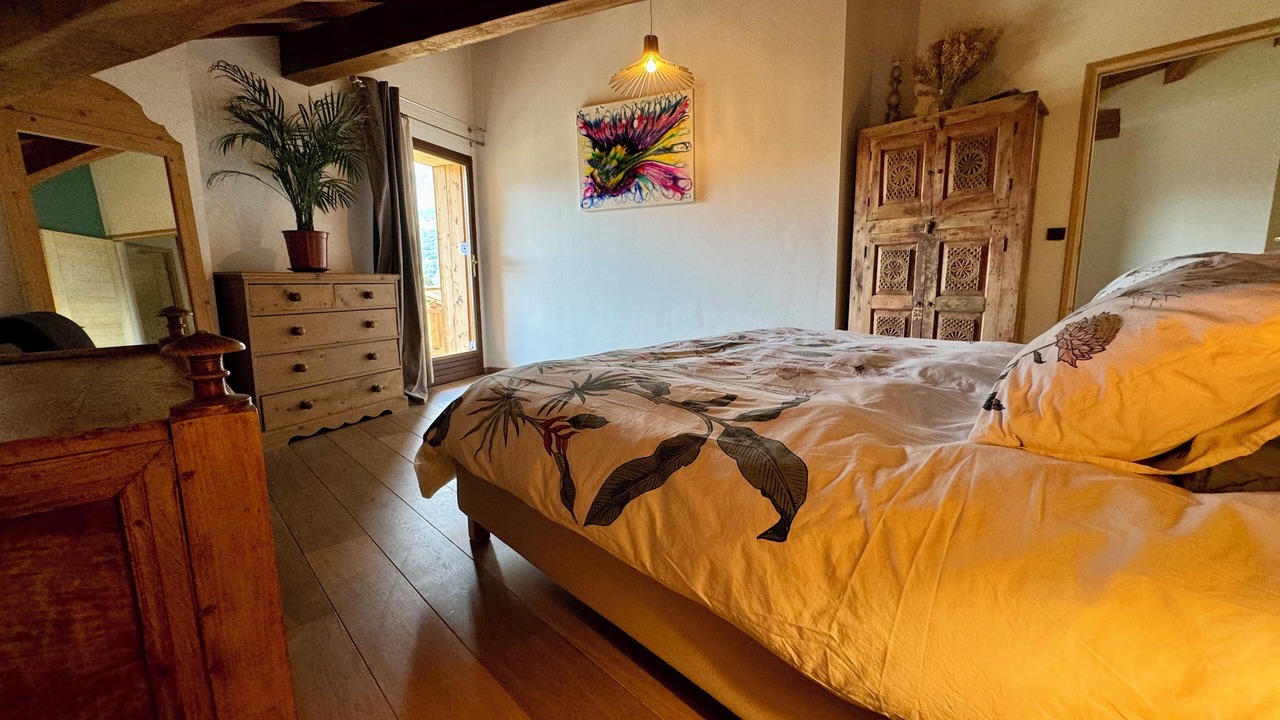 Photo of Bedroom in Seez