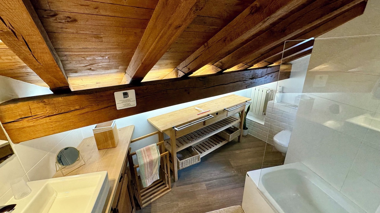 Photo of Bathroom in Seez