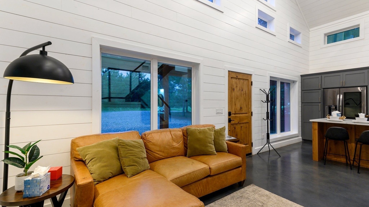 Photo of Livingroom in Broken Bow