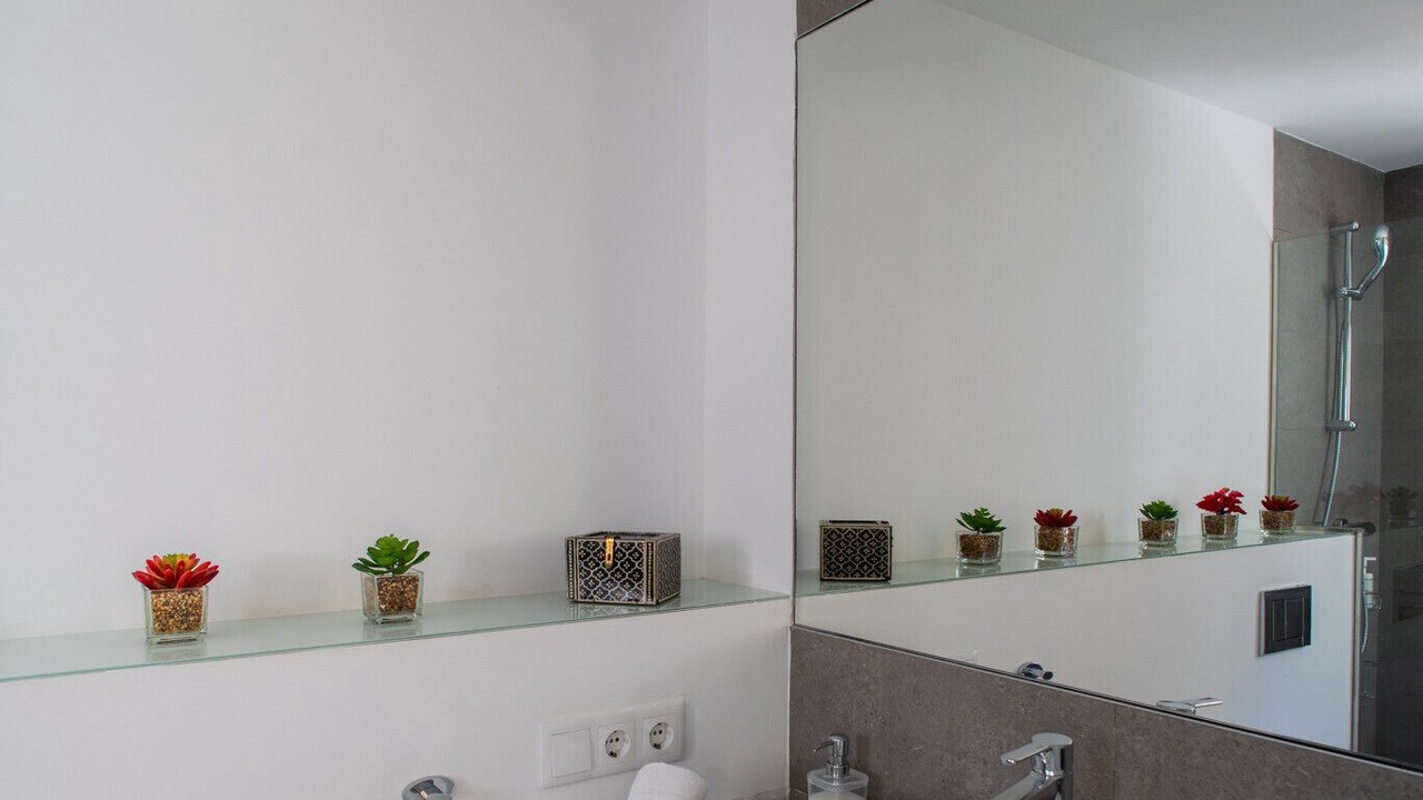 Photo of Bathroom in El Cabanyal