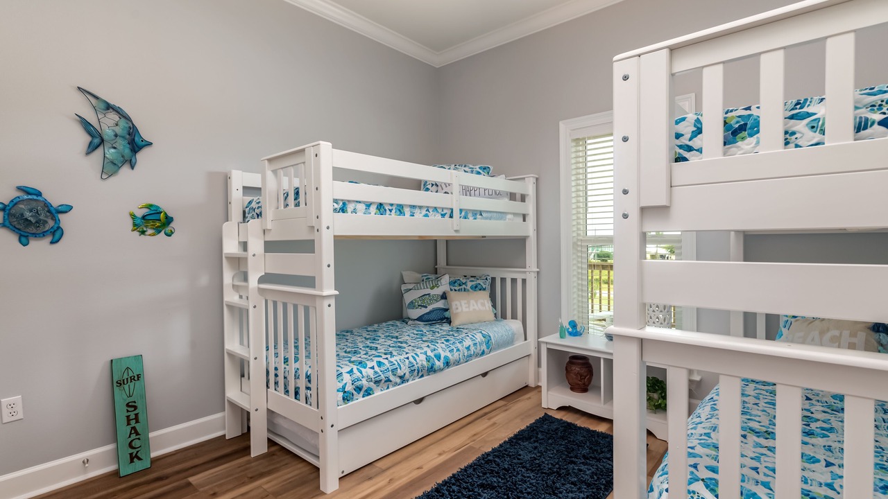 Photo of Bedroom in Dauphin Island