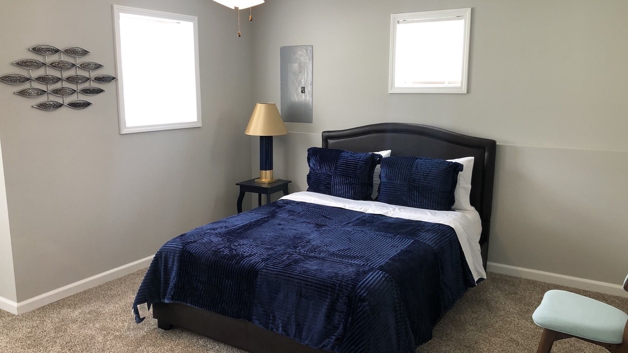 Photo of Bedroom in Lawrenceville