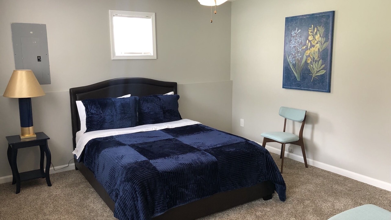 Photo of Bedroom in Lawrenceville