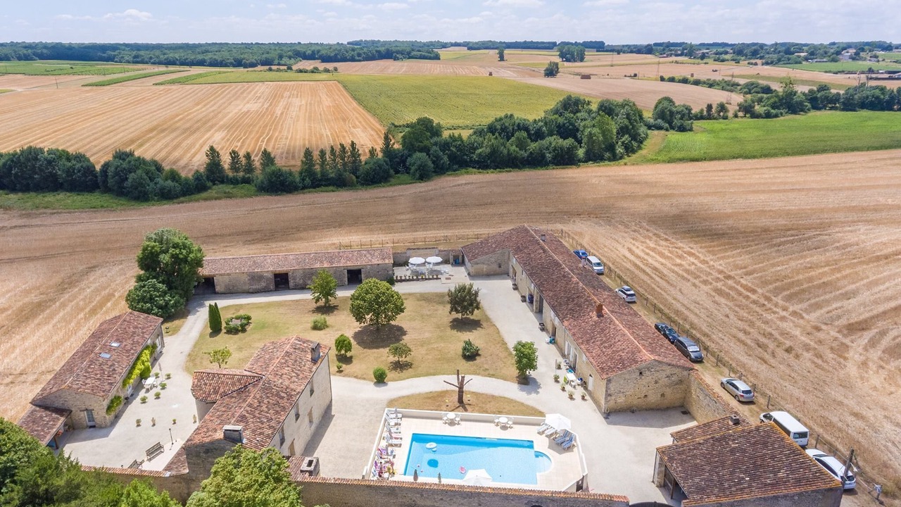 Photo of Outdoor in Saint-Hilaire-de-Villefranche