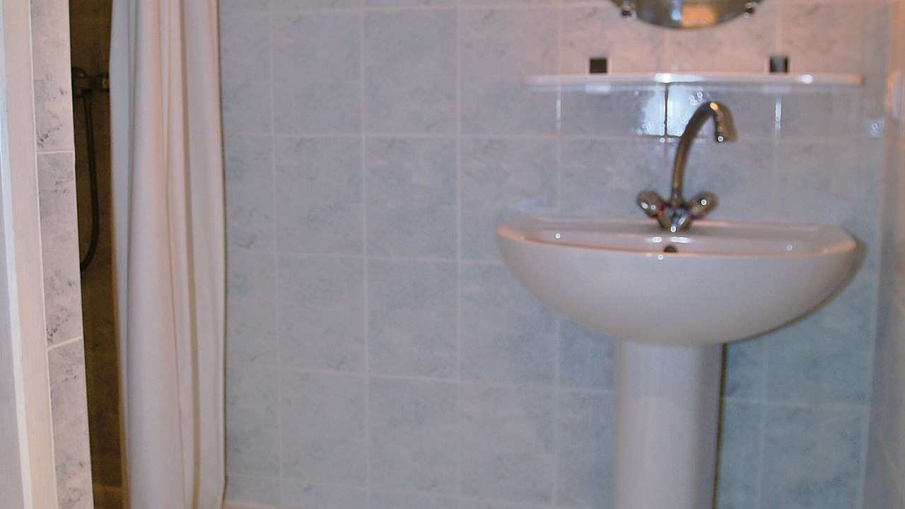 Photo of Bathroom in Saint-Hilaire-de-Villefranche