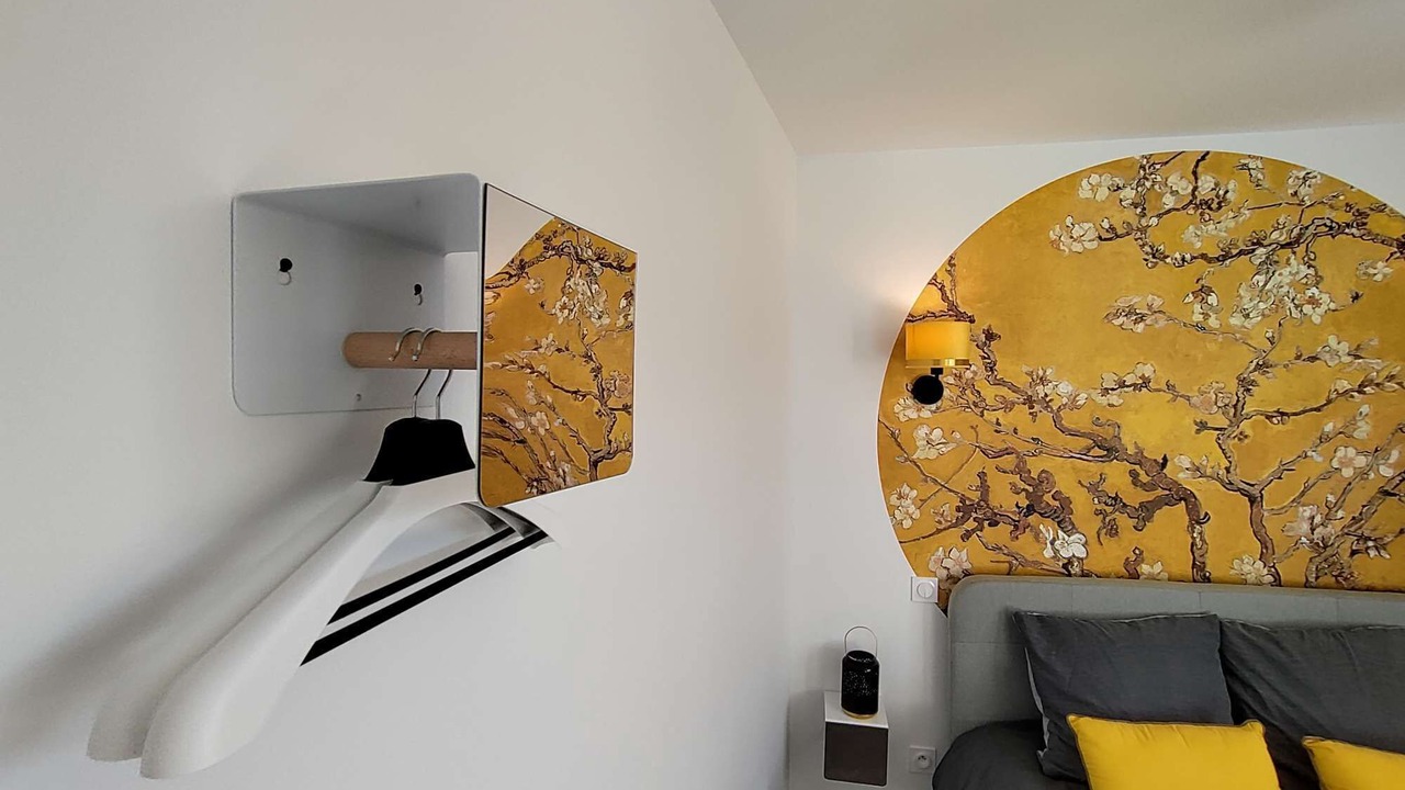 Photo of Others in Laval