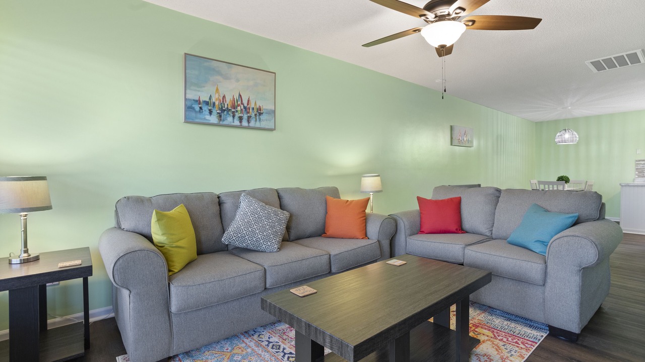 Photo of Livingroom in Jacksonville