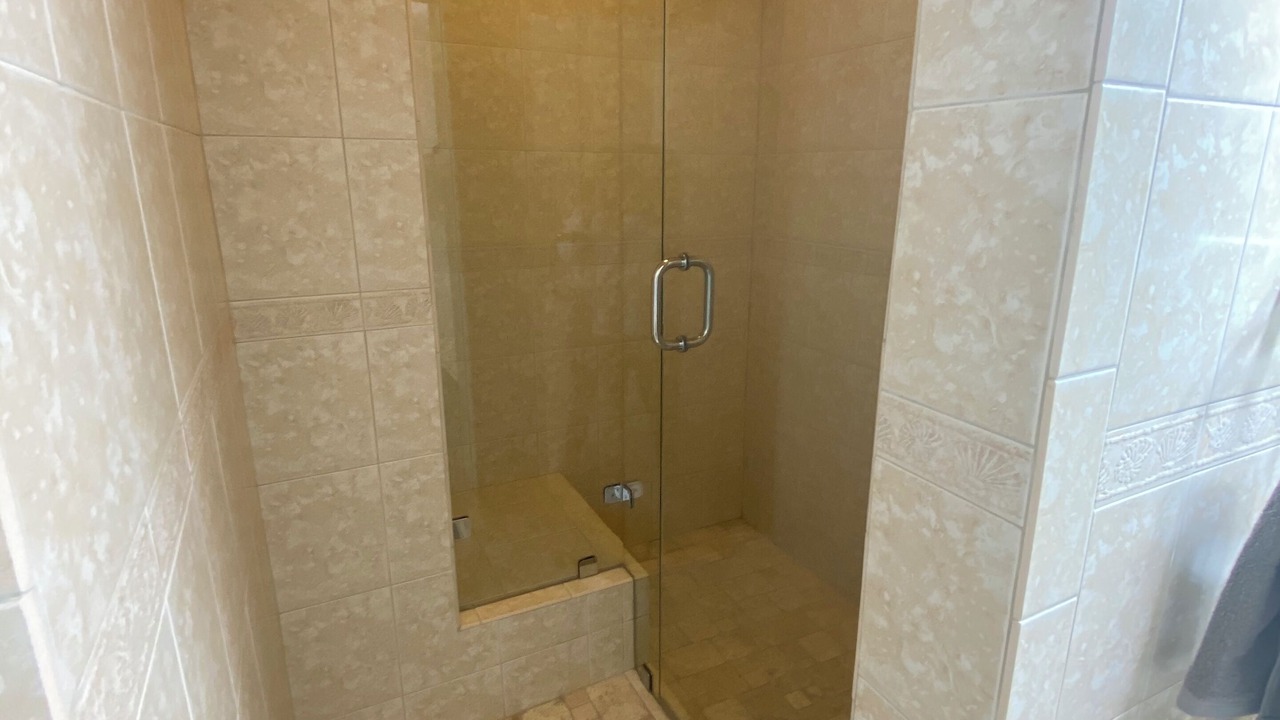 Photo of Bathroom in Mid Beach