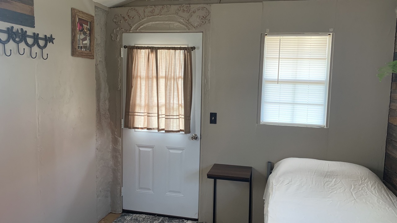 Photo of Bedroom in Dewey County