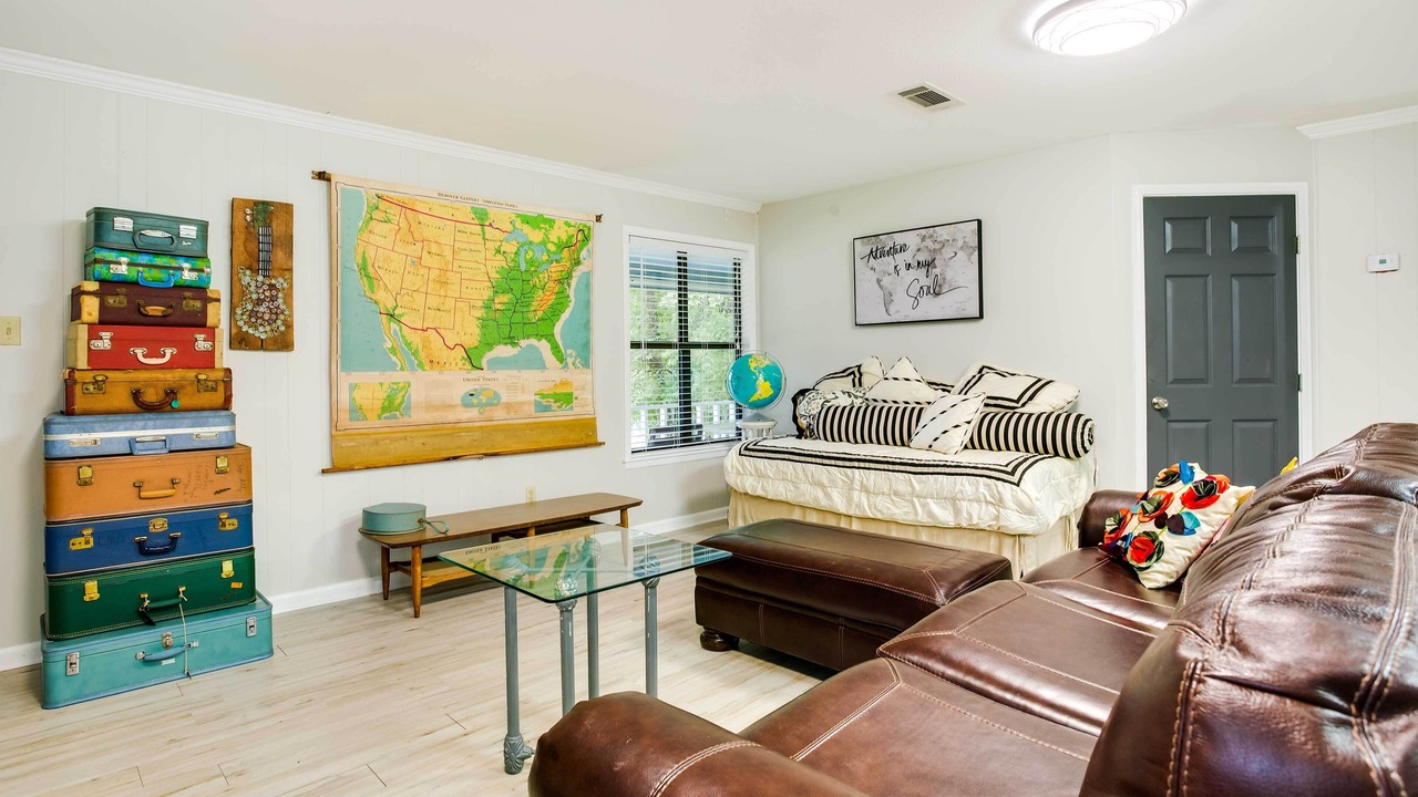 Photo of Livingroom in Doyline