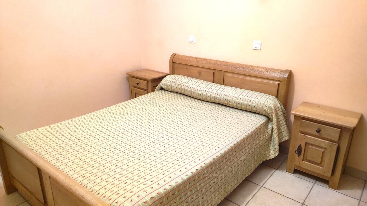 Photo of Bedroom in Douzy