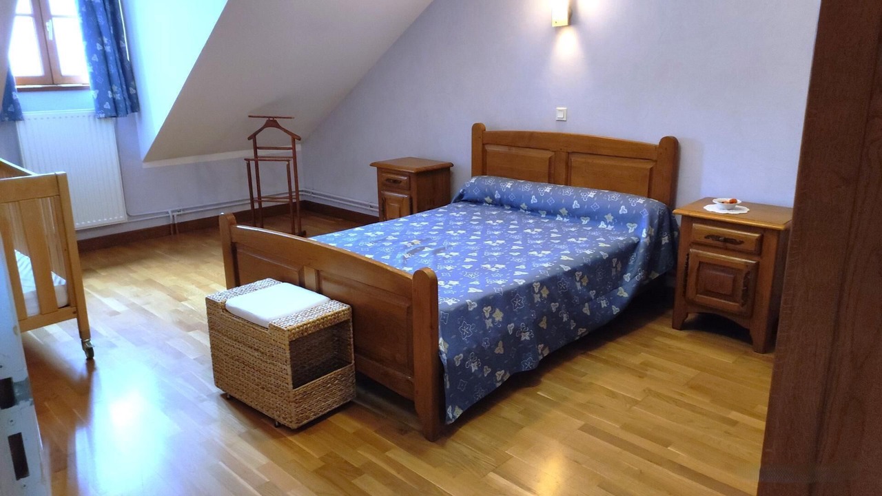 Photo of Bedroom in Douzy