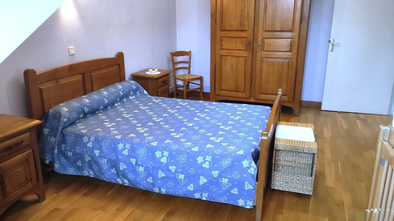 Photo of Bedroom in Douzy