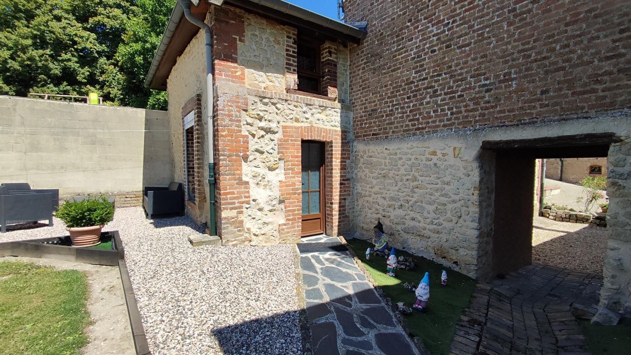 Photo of Patio Balcony in Olizy-Primat