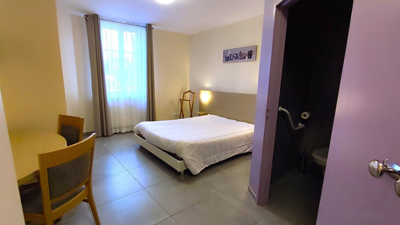 Photo of Bedroom in Douzy