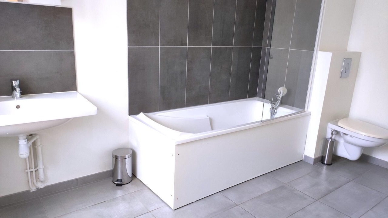 Photo of Bathroom in Douzy