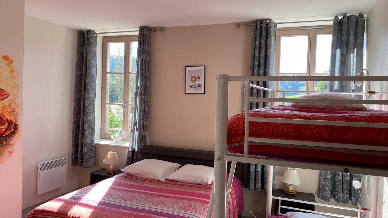 Photo of Bedroom in Puilly-et-Charbeaux