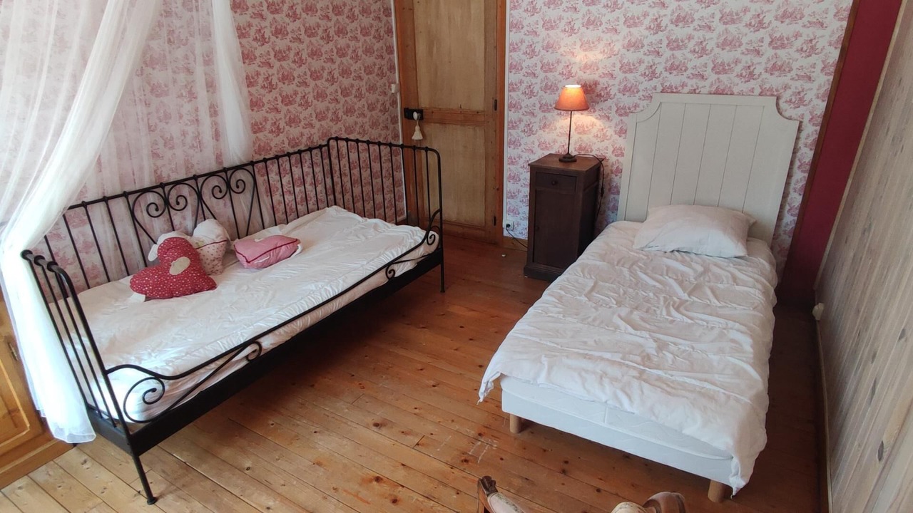 Photo of Bedroom in Fumay