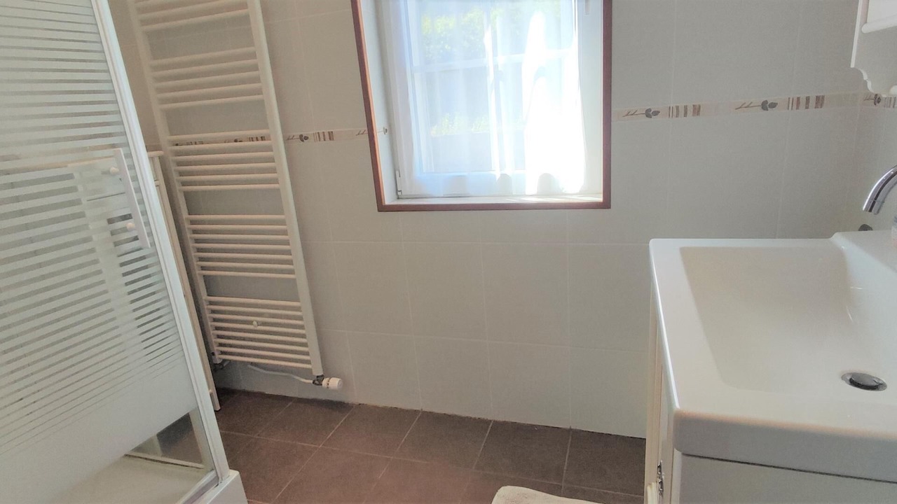Photo of Bathroom in Fumay