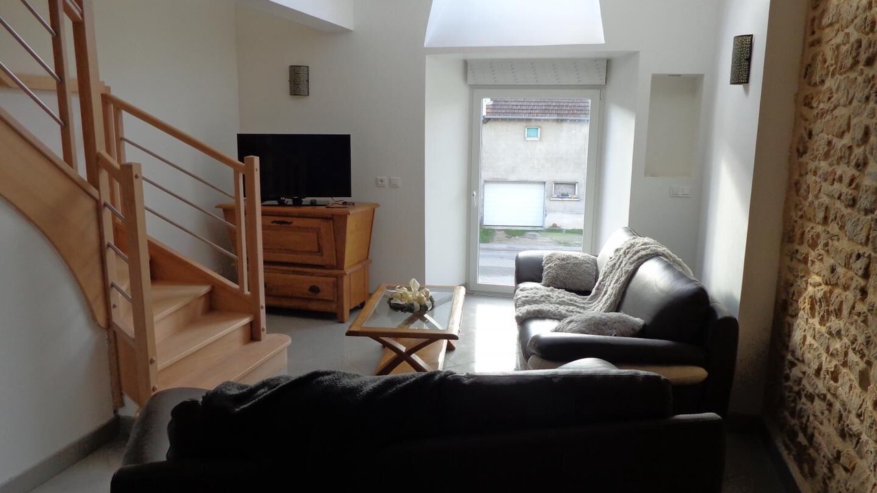 Photo of Livingroom in Puilly-et-Charbeaux