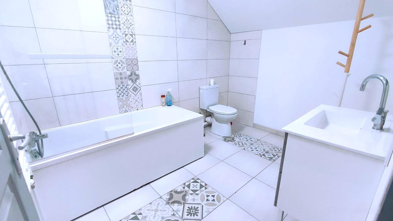 Photo of Bathroom in Dom-le-Mesnil