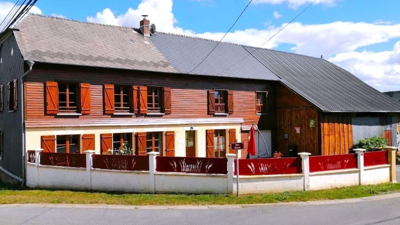 Photo of Outdoor in Givron